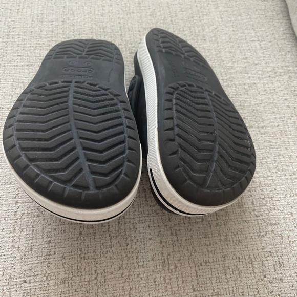 Crocs - Picture 2 of 2